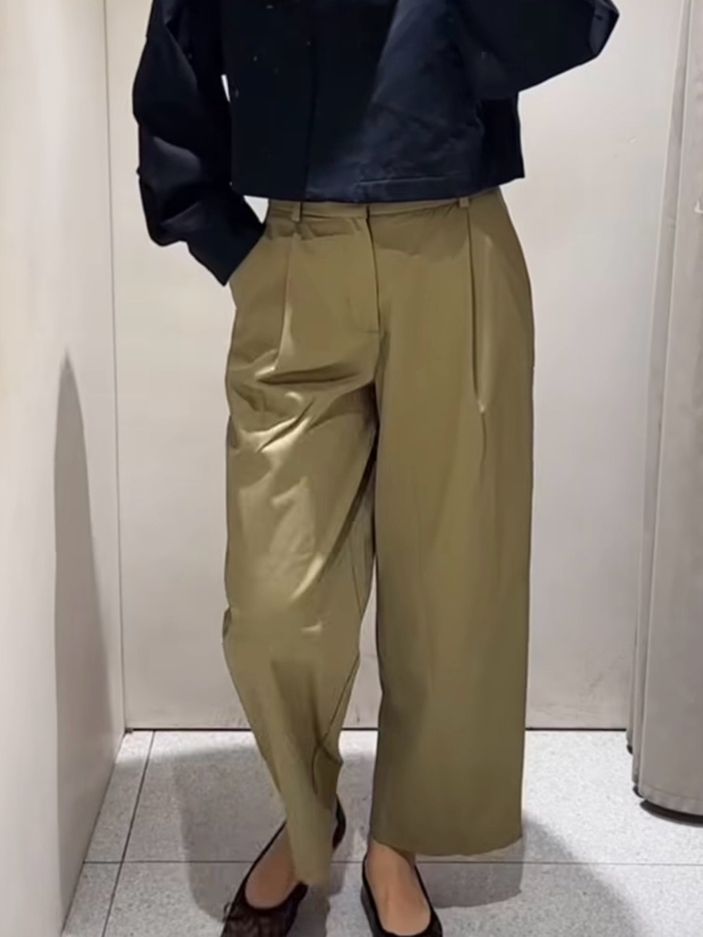 Zara NWOT Pleated Pants